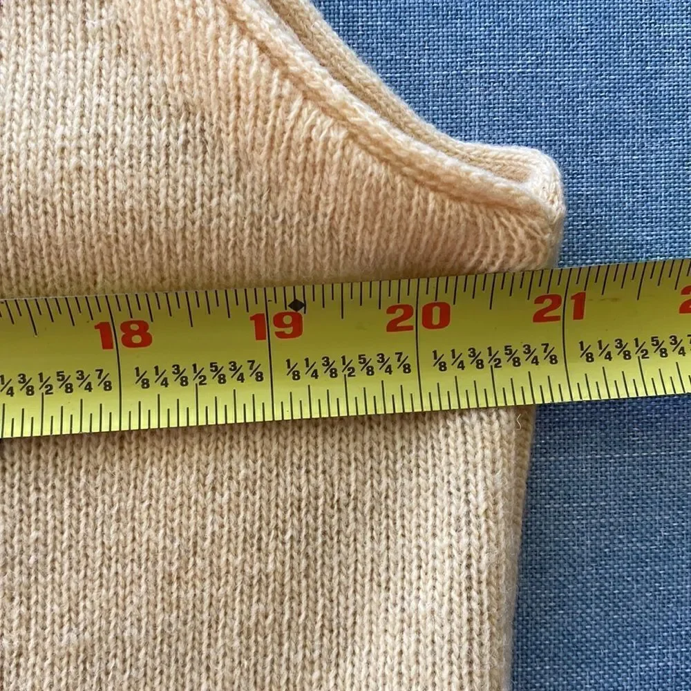 Field Manor 100% lambswool button front sleeveless sweater vest size L